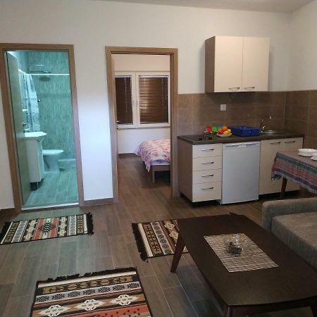 At George'S Apartments Ohrid Exterior foto