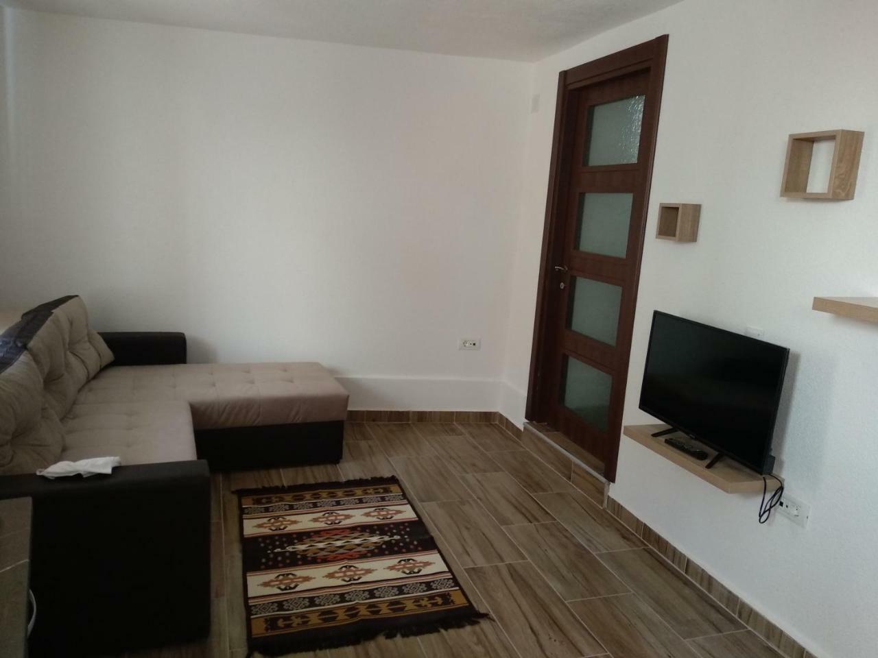 At George'S Apartments Ohrid Exterior foto