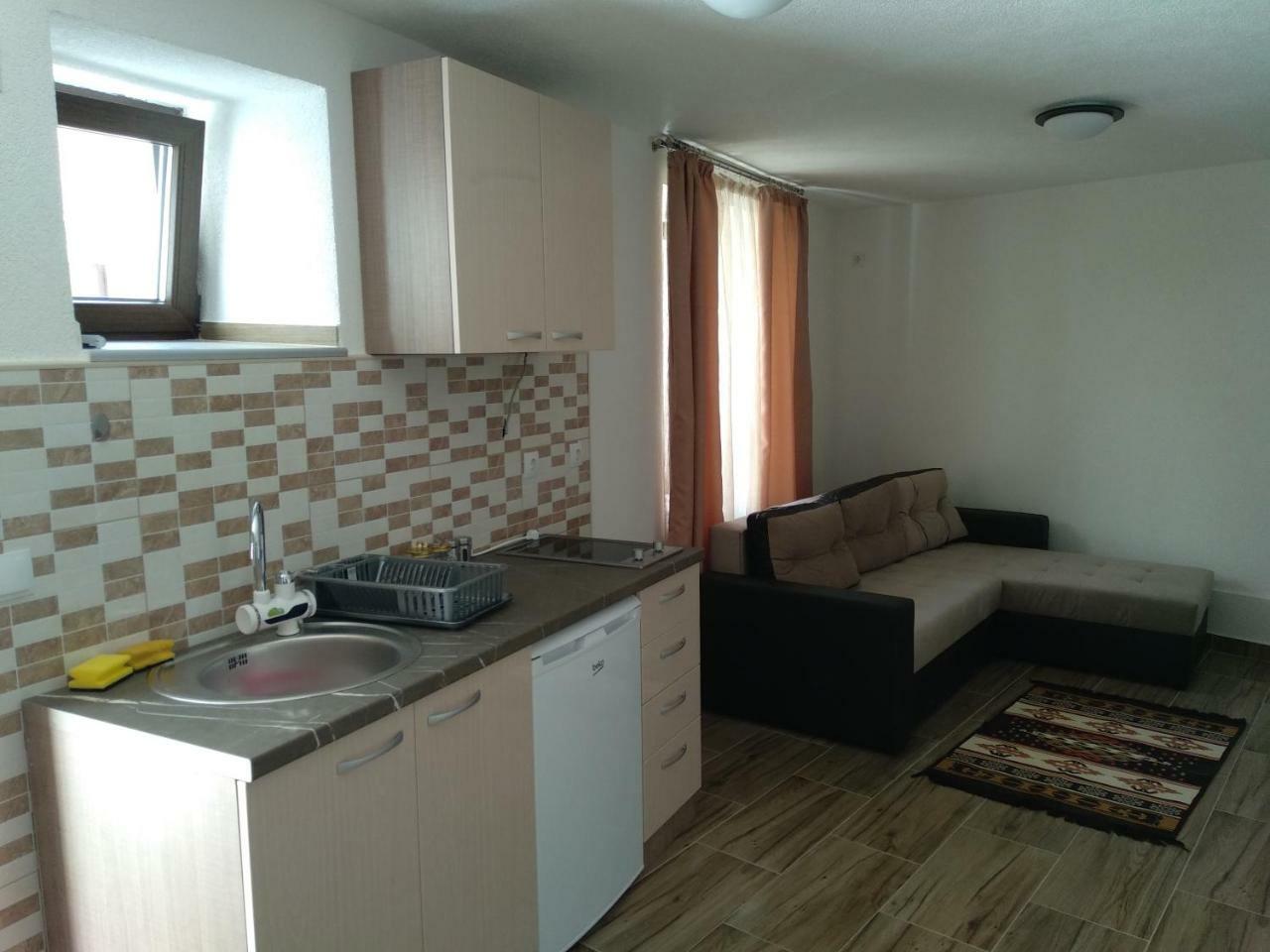 At George'S Apartments Ohrid Exterior foto