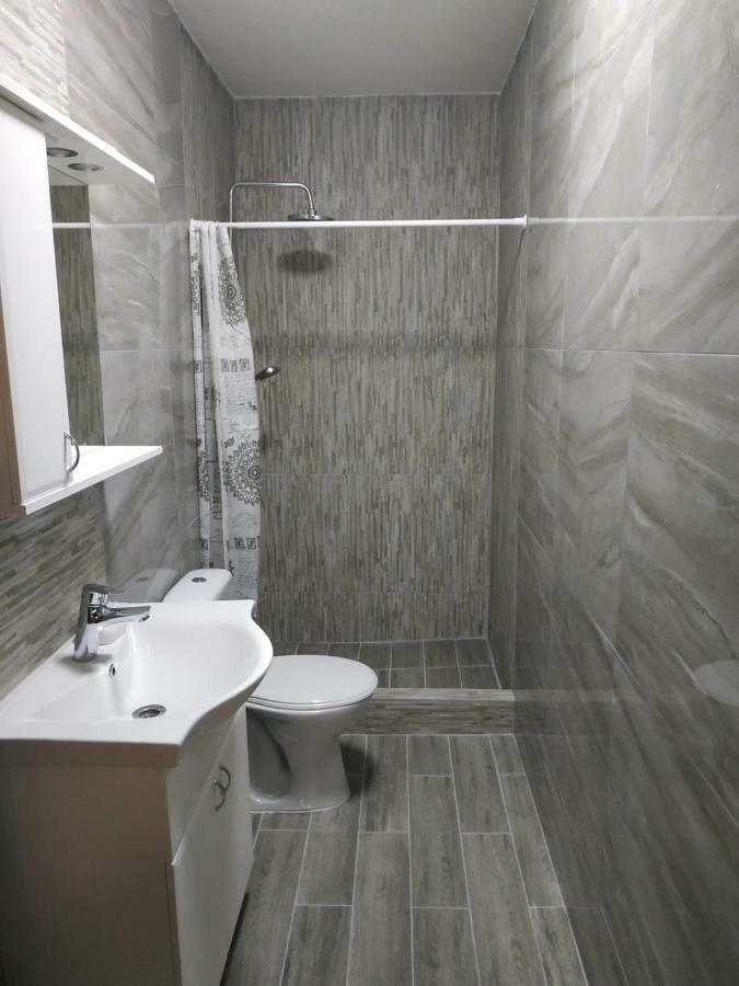 At George'S Apartments Ohrid Exterior foto